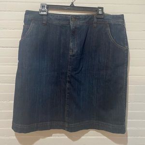 NWT Eddie Bauer Ladies Blue Jean Denim Dark Wash Knee Length Skirt size 14